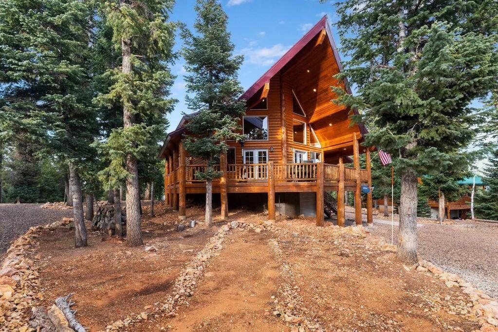 Canyon Country Duck Creek Village